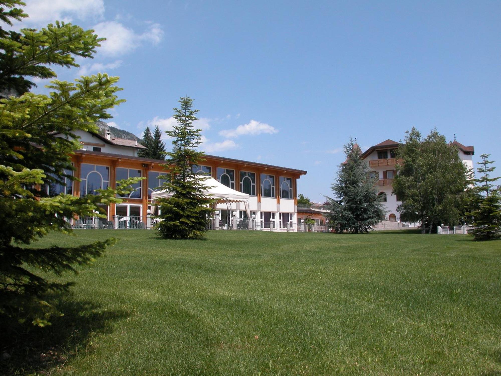 Hotel Belvedere Srl Fai della Paganella Exterior foto