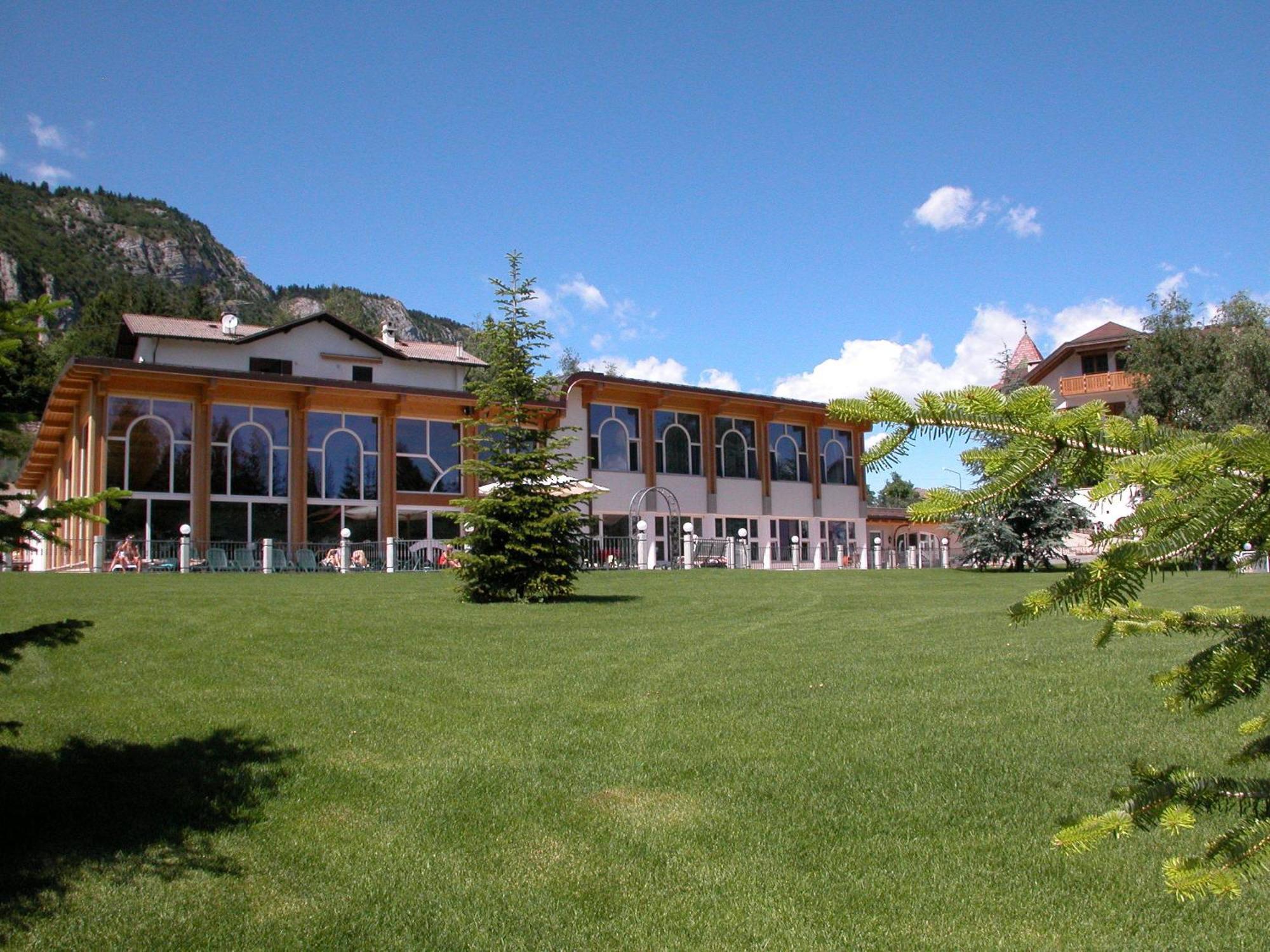 Hotel Belvedere Srl Fai della Paganella Exterior foto